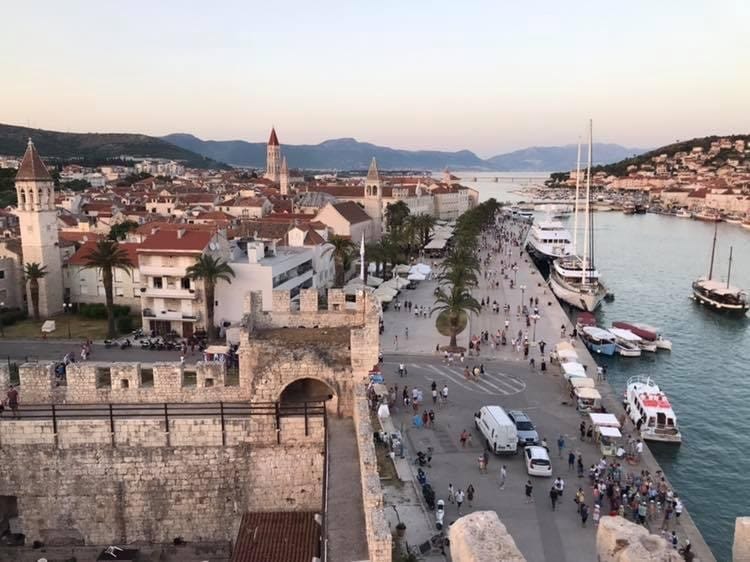 Trogir fra tårnet i Borgen Galleribilde