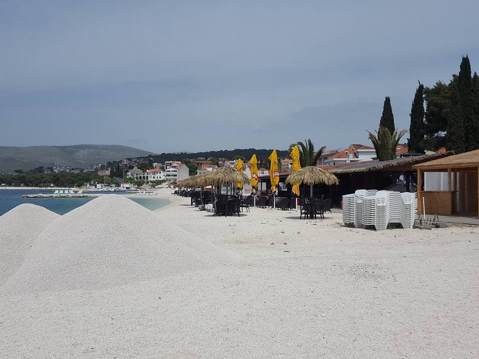 Klargjøring av stranda Galleribilde