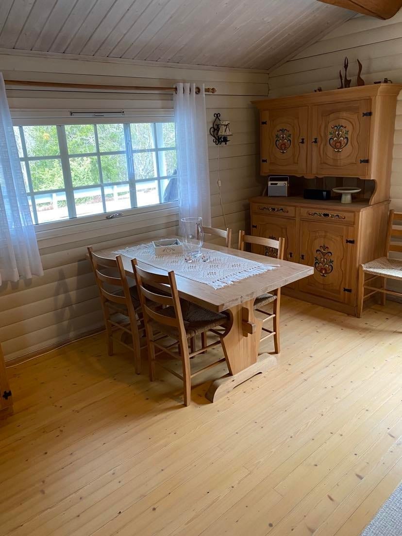 Stue med spiseplass til 6 personer Galleribilde