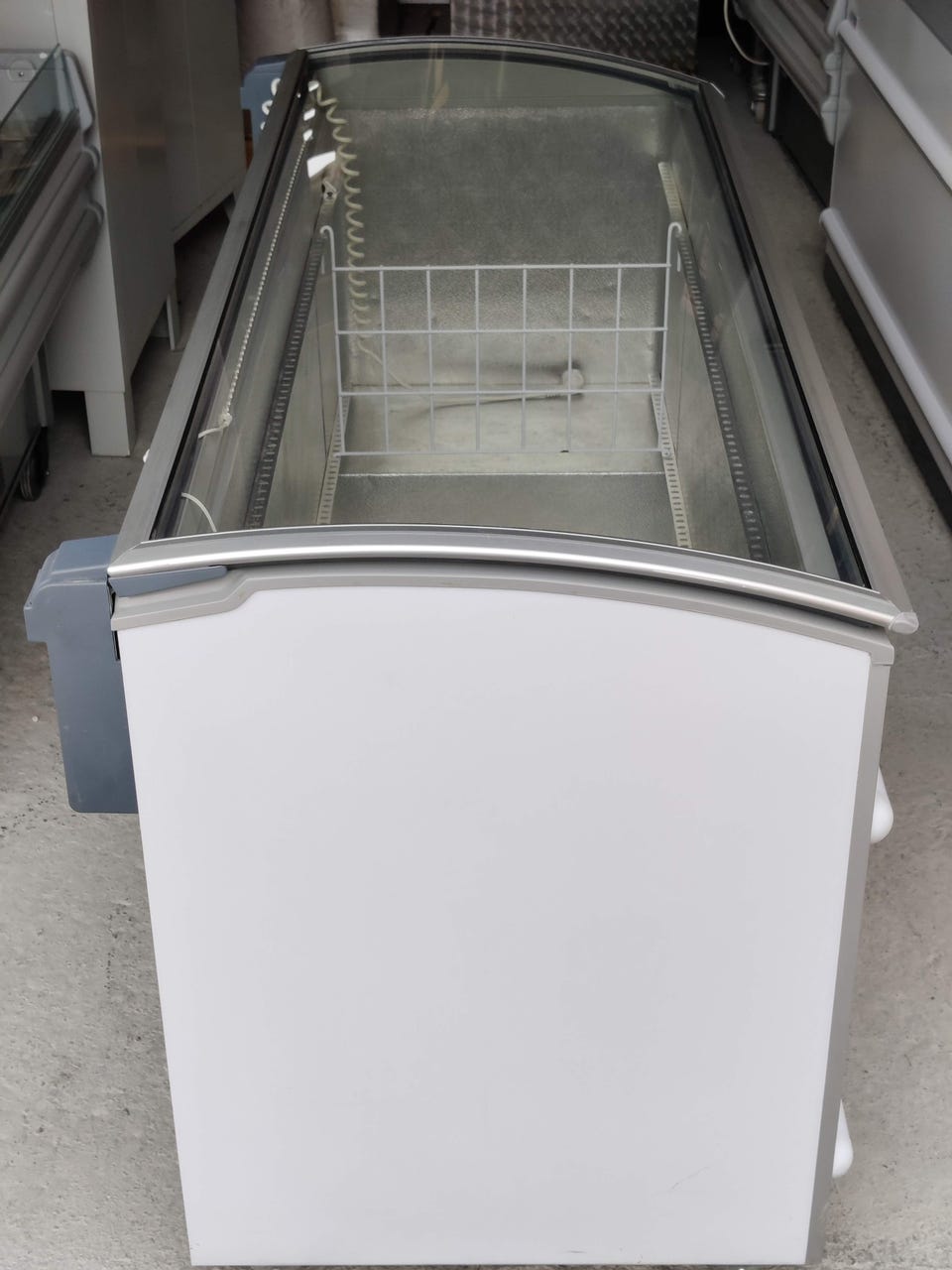Product image 4 of 12
