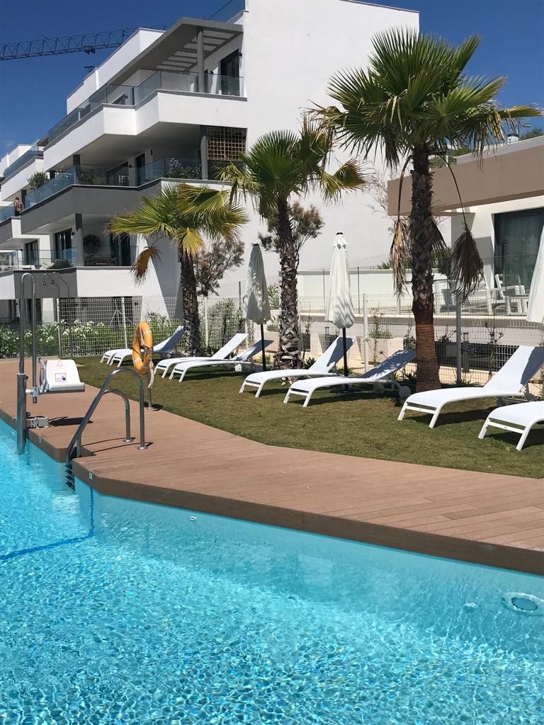 Community pool Galleribilde