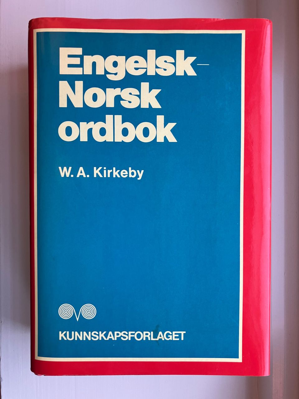 Engelsk-norsk ordbok: stor utgave / English-Norwegian