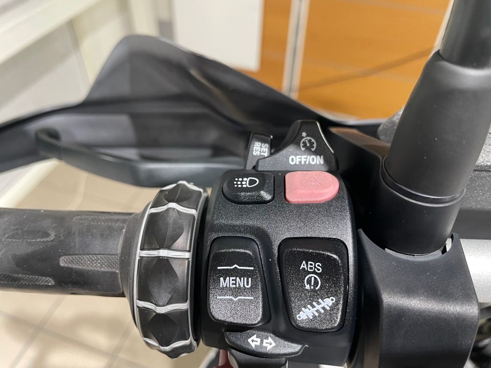Speedmc brukt motorsykkel bildekarusell nummer 16