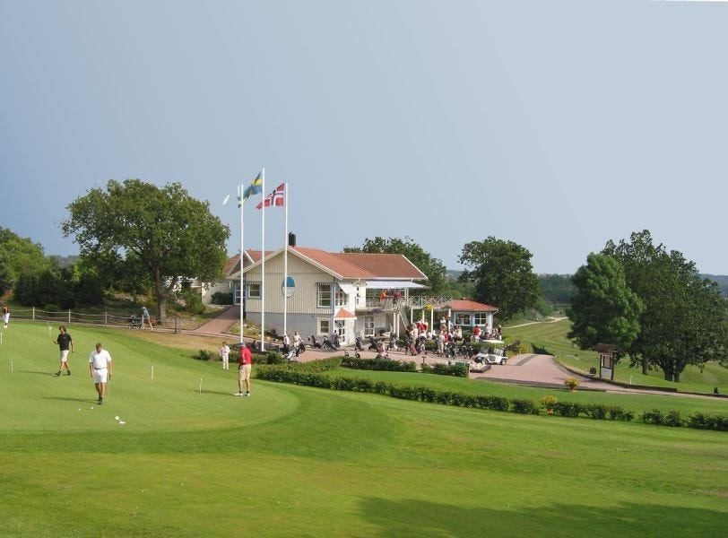 Strømstad Golfklubb, med god og rimelig mat på Golf-krogen. For golfere, et golfparadis ! Galleribilde