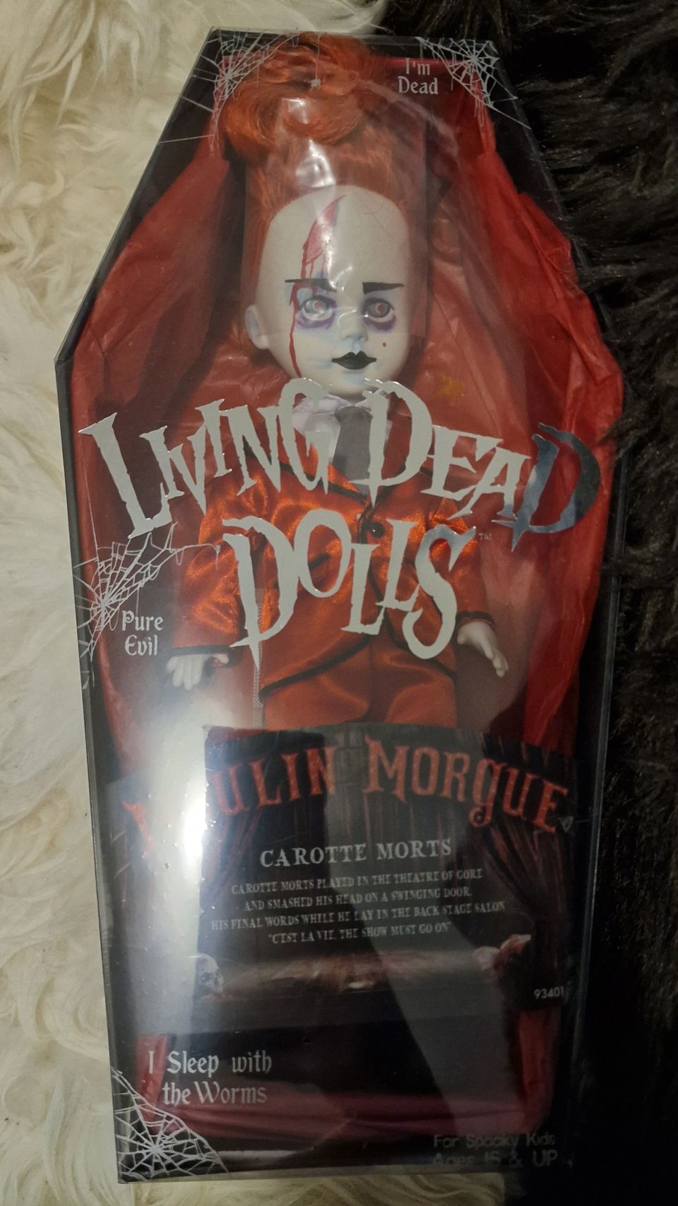 リビングデッドドールズ　シリーズ33 ／Carotte Morts Amazon.com: Living Dead Dolls Mezco Toyz Moulin Morgue
