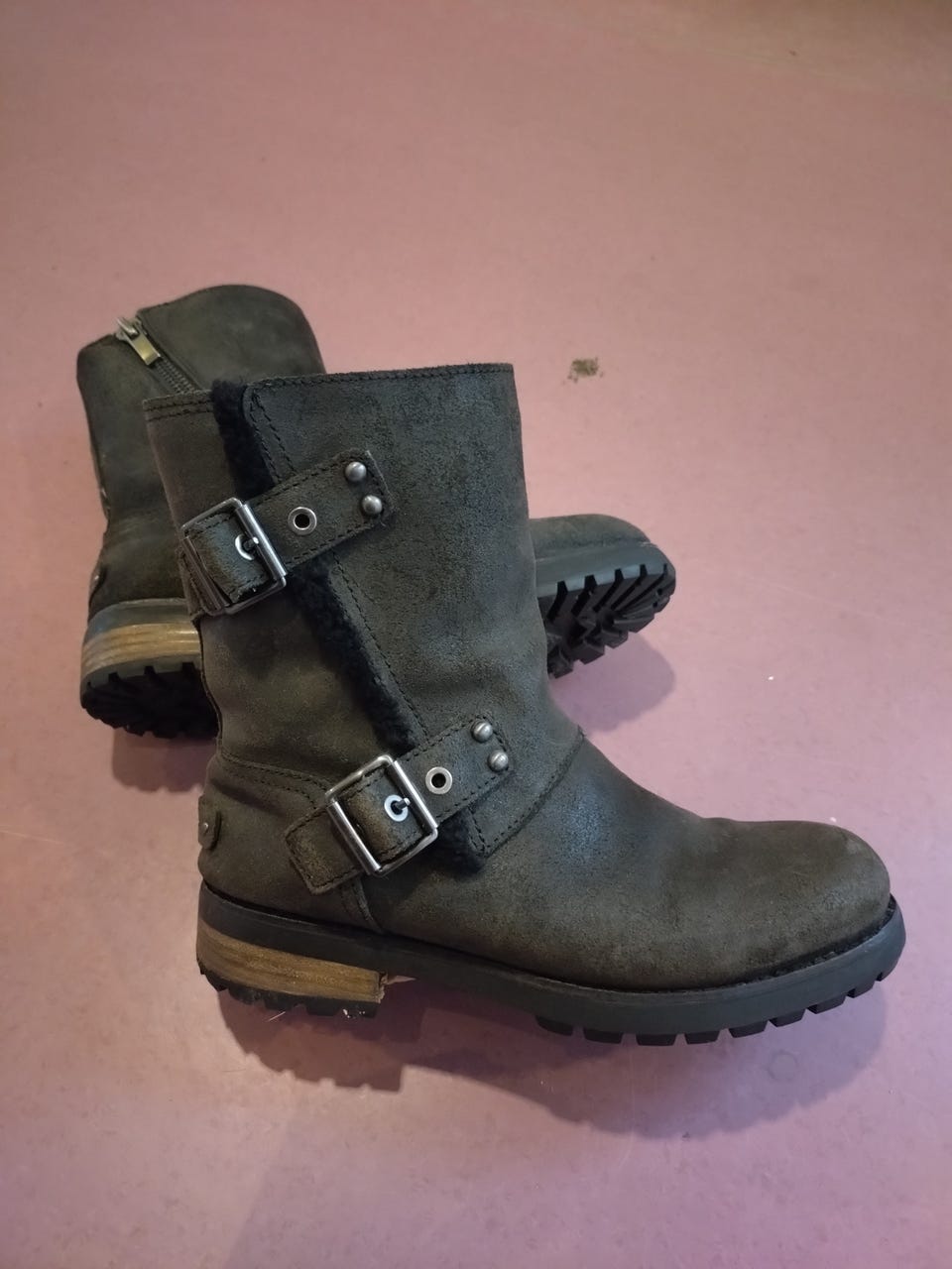 UGG Niels II biker boots FINN-torget