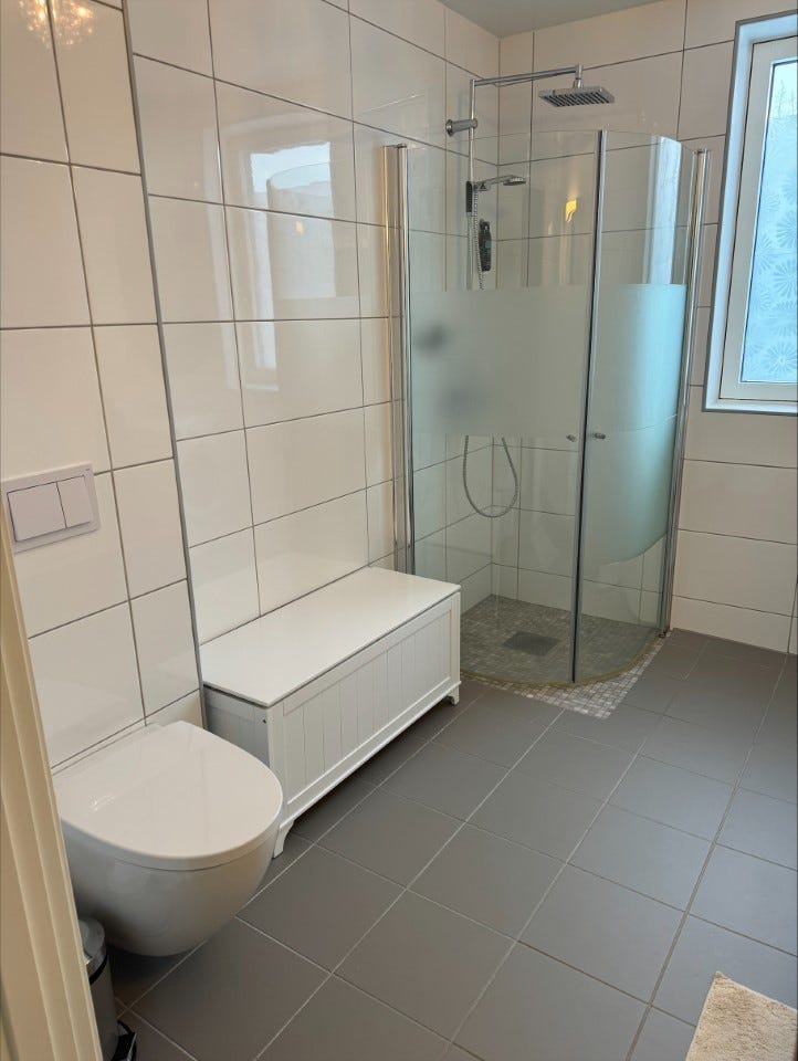 Bad 2. etasje Galleribilde