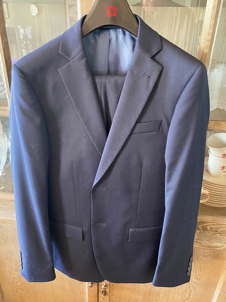 Product image 1 of 2