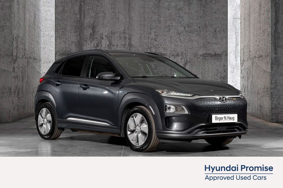 Vi har gleden av å presentere denne flotte Hyundai Kona i våre lokaler på Haraldrudveien 9! Kontakt Simen på tlf 48045419!
