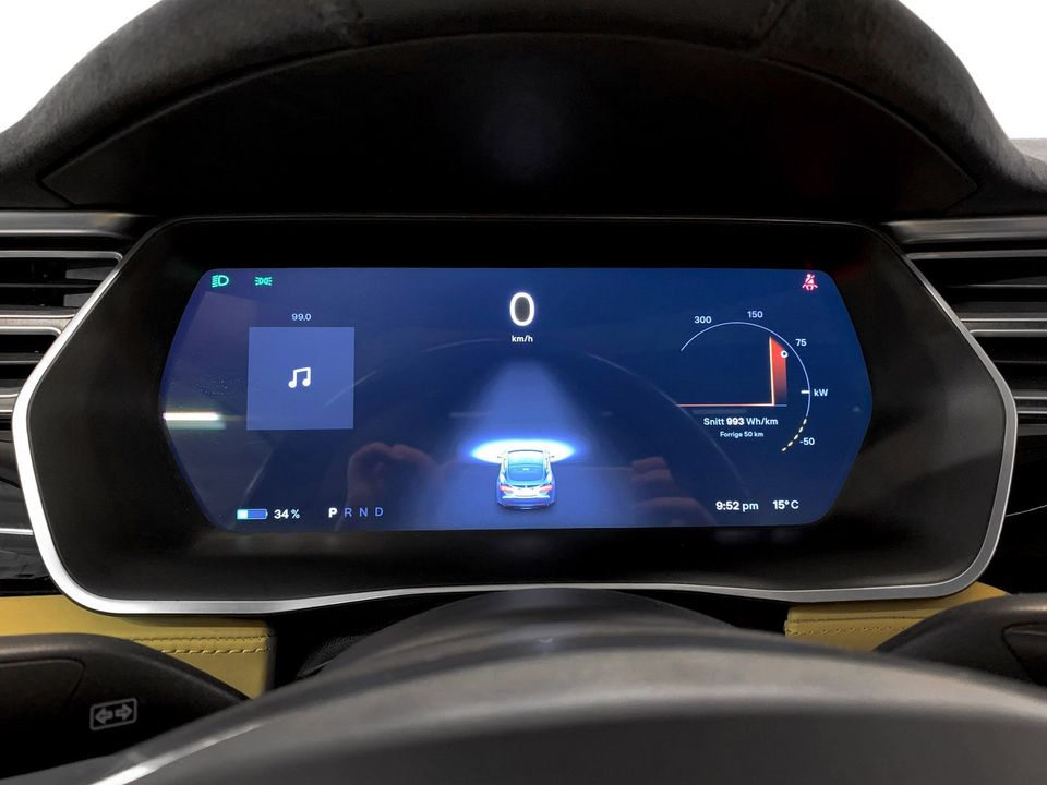 Digital kjørecomputer med god oversikt over forbruksdata og andre muligheter.