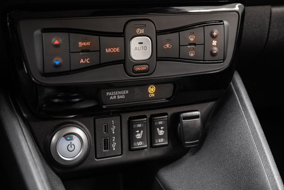 Automatisk klimaanlegg, varmepumpe og APP styring som lar deg forhåndsvarme bilen.