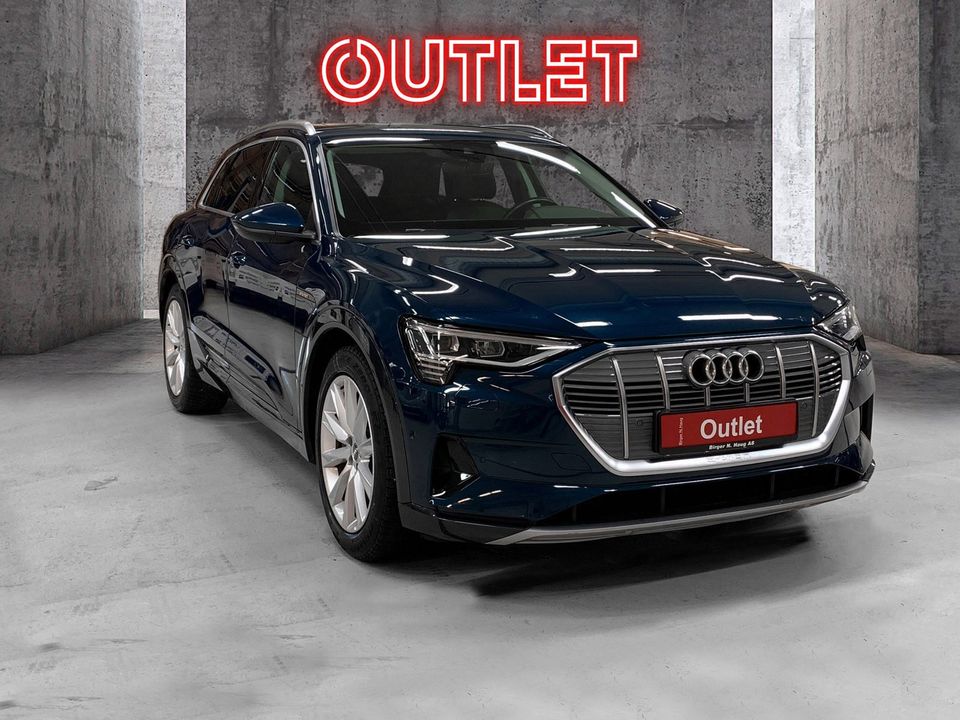 Vi har fått inn en Audi e-tron 50 Advanced Business til vår Outlet i Røyken. Bilen er EU godkjent til 30.01.2026