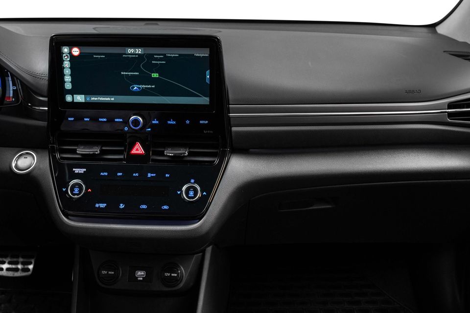 Apple CarPlay/ Android Auto