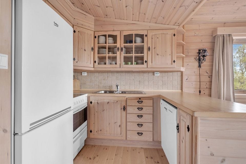 Kjøkken, åpen løsning til stue og spisestue Galleribilde