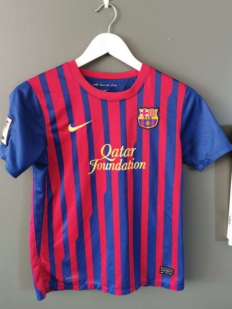 FC Barcelona THIAGO 11番 シャツ Thiago Alcantara Signed Barcelona Shirt - 2011-12, Number 11