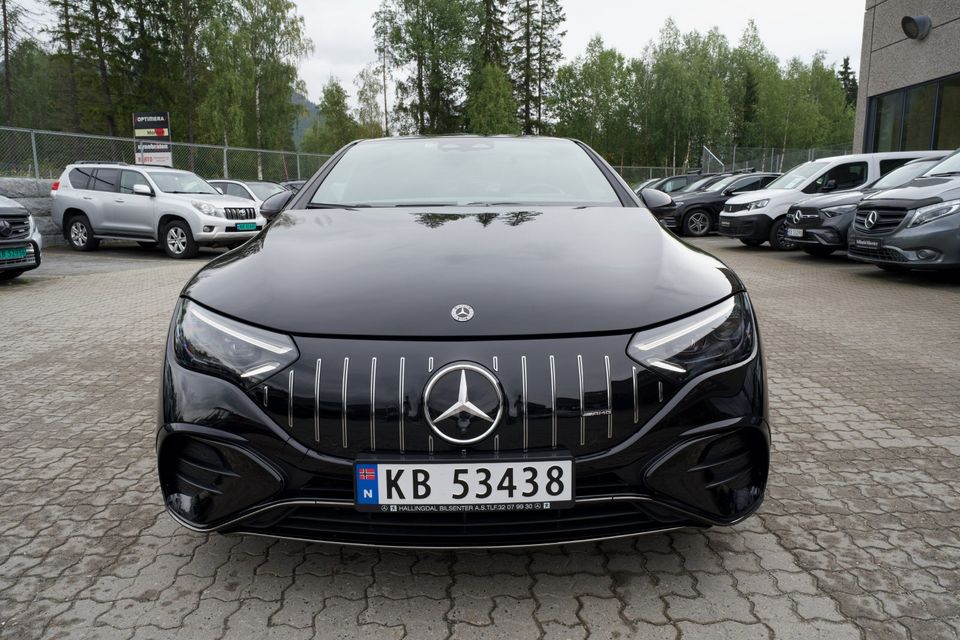 EQE 43 AMG  ett råskinn