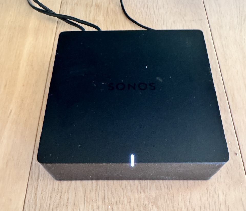 Sonos Ray, Sort 