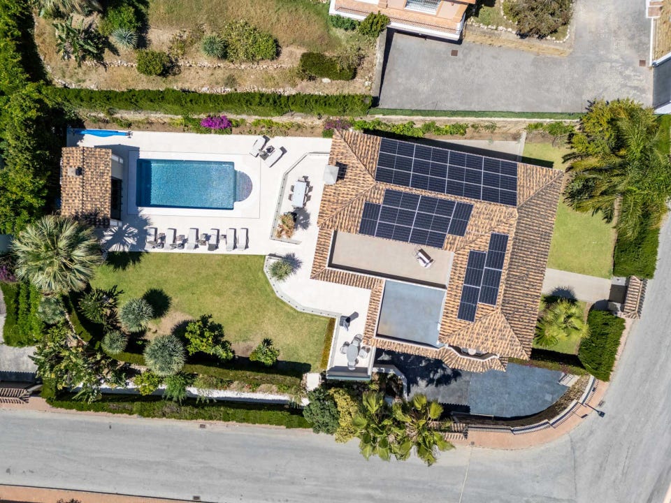 Drømmevilla i Marbella – Perfekt kombinasjon av beliggenhet, luksus og utsikt - 510kvm med 6 soverom – bilde 2
