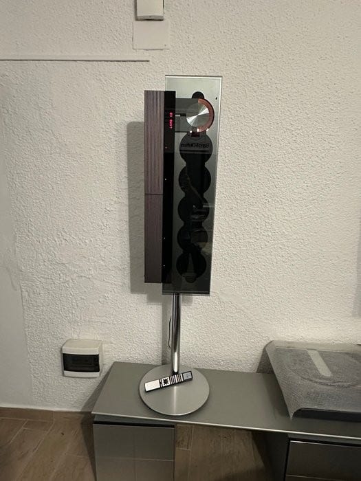 Bang & Olufsen - BeoSound 9000 MK3 Stand Floor + Beo4 CD