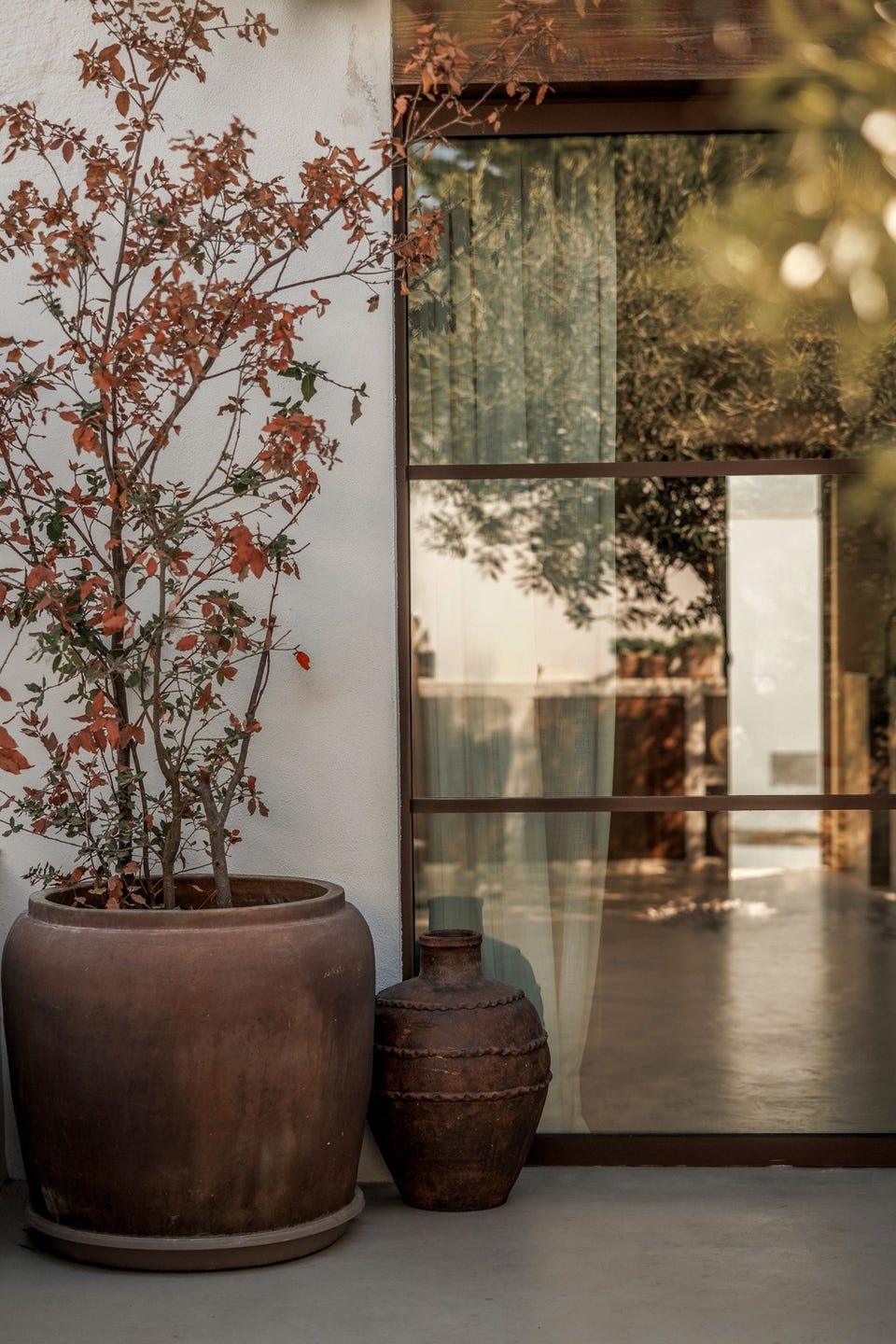 Sjarmerende og totalrenovert rekkehus i El Naranjal, Nueva Andalucía med stor terrasse og jacuzzi – bilde 4