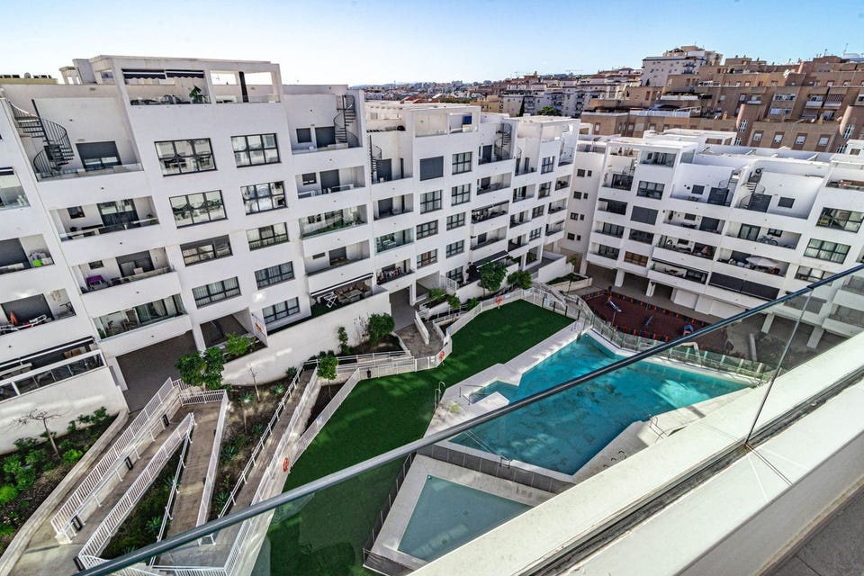 Estepona - Moderne 2-soveroms penthouse midt i sentrum, gangavstand til strand, gamlebyen og marinaen – bilde 2
