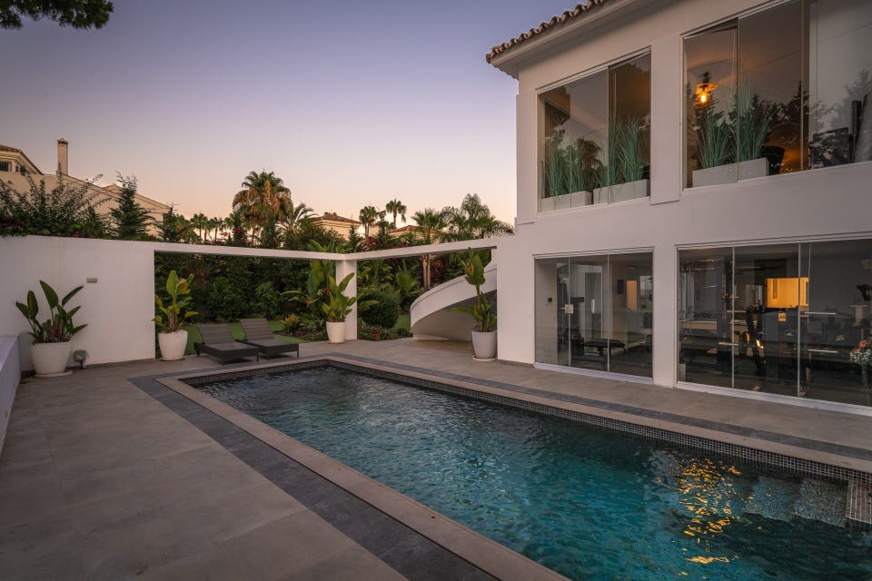 Estepona / Marbella - Fantastisk nyrenovert villa med 10 soverom, utleiedel med eget basseng – bilde 5