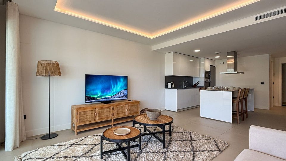 Eksklusiv hageleilighet i hjertet av Estepona – Moderne design, store uterom & gangavstand til alt – bilde 2