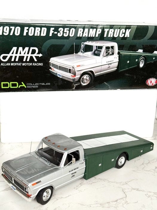 ACME 1:18 - Modellbil - 1970 Ford F-350 Ramp Truck – Allan Moffat