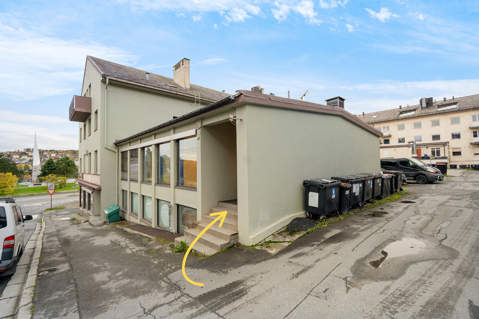 Ledig kontorlokale på gateplan i sentrum