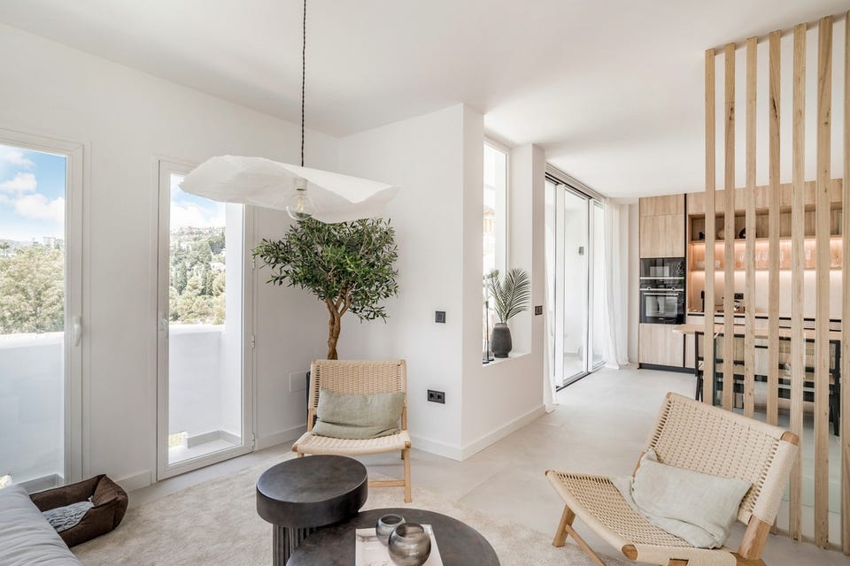Elegant, totalrenovert 3-soveroms duplexleilighet med solrike terrasser i La Quinta – bilde 3