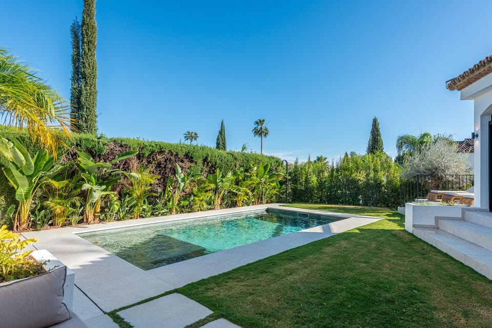 Tidløs luksus og moderne komfort i en av Marbellas mest ettertraktede adresser - 300kvm med 4 soverom – bilde 3