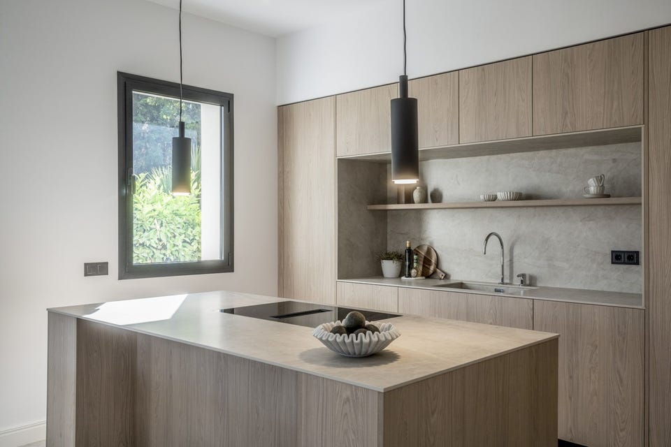 Marbella - Eksklusiv designerleilighet i ikoniske Altos Reales, sentral beliggenhet- 145kvm og 3 soverom -Fullt møblert! – bilde 5