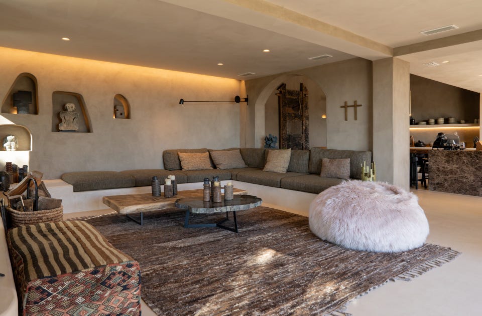 Arkitektonisk mesterverk - En helt unik Ibiza-inspirert villa med 5-soverom nær stranden i Estepona – bilde 4