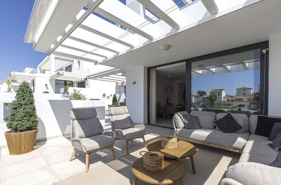 Eksklusiv 2-soveroms penthouse med 96m² terrasse i Cortijo del Golf - Moderne luksus på New Golden Mile – bilde 4
