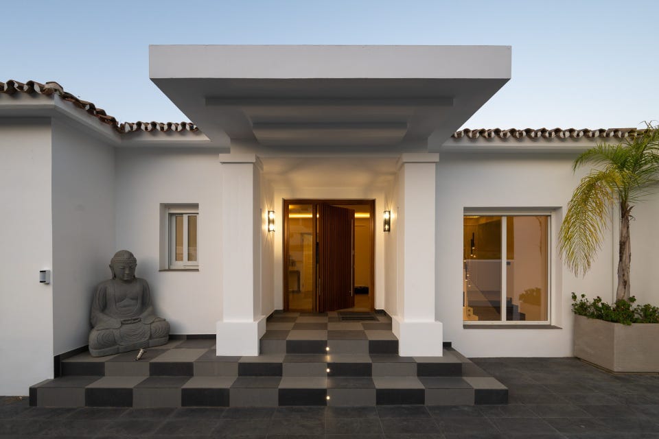 Estepona / Marbella - Fantastisk nyrenovert villa med 10 soverom, utleiedel med eget basseng – bilde 4