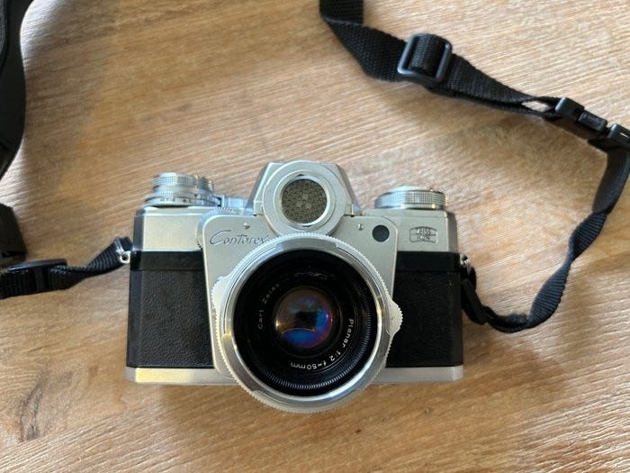 Zeiss Ikon Contarex „Bullseye“ + CZ Planar 2/50mm | Analogt
