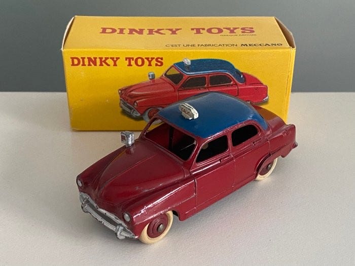 Dinky Toys 1:43 - Modellbil - Dinky Toys 24UT Taxi Simca