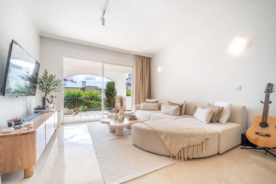 Elegant, totalrenovert 2-soveroms leilighet med stor terrasse i eksklusive La Quinta - Fullt møblert!! – bilde 3