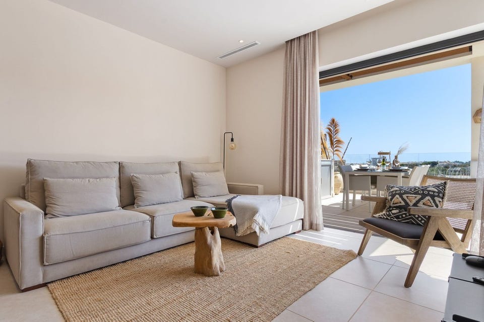 La Cala de Mijas · Romslig penthouse med privat plunge pool – gangavstand til alt – bilde 3