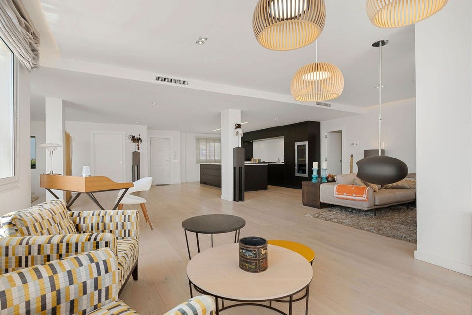 Eksklusiv duplexleilighet med panoramautsikt i ettertraktede Aloha Hill Club – bilde 5
