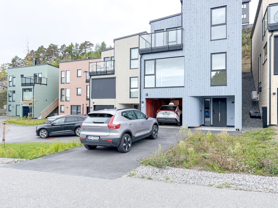 Ønsker du visning? Ta kontakt med megler via "send melding" knappen på annonsen.