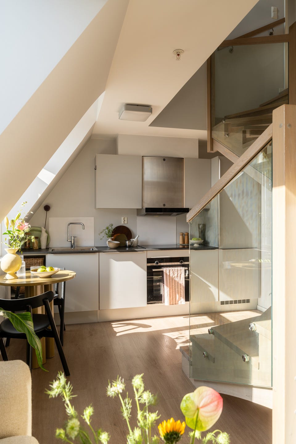 Leiligheten har balansert ventilasjon som sørger for et sunt og godt inneklima.