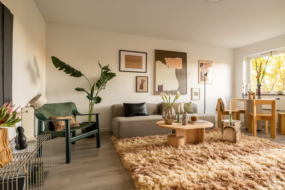 En lys og innbydende 2-roms leilighet moderne oppusset i 2018.