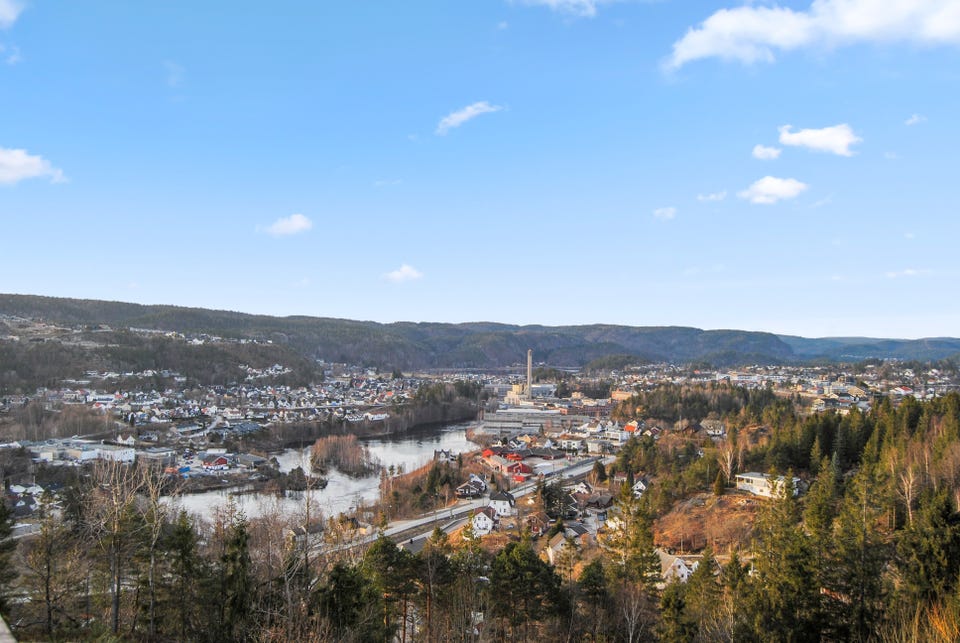 Ønsker du visning? Ta kontakt med megler via "send melding" knappen på annonsen.