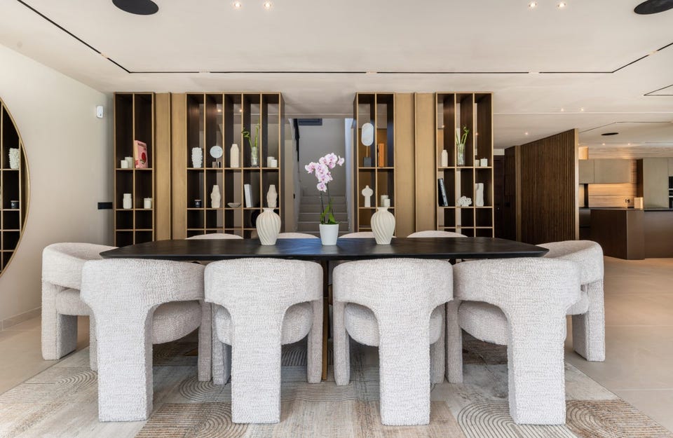 Estepona Øst - Eksklusiv, totalrenovert villa med nordisk eleganse i Atalaya – nær Marbella – bilde 2