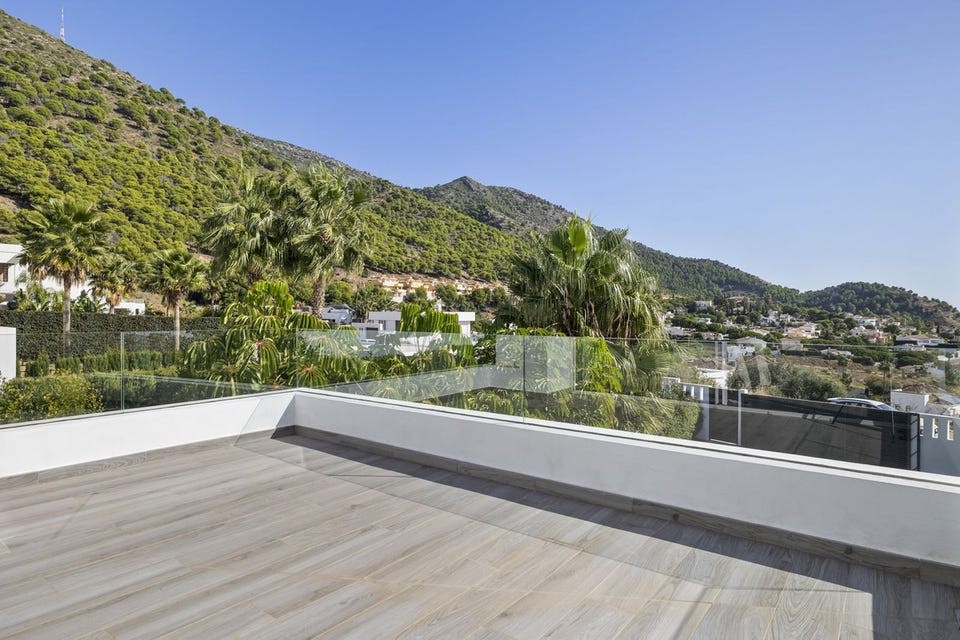 Mijas - Moderne villa bygget 2020 med infinity-basseng i rolige Buenavista - 3 soverom – bilde 5