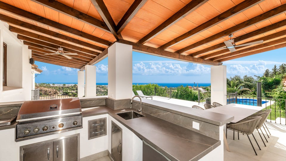 Estepona - Eksklusiv andalusisk villa i moderne stil med panoramautsikt over hav og fjell – bilde 4