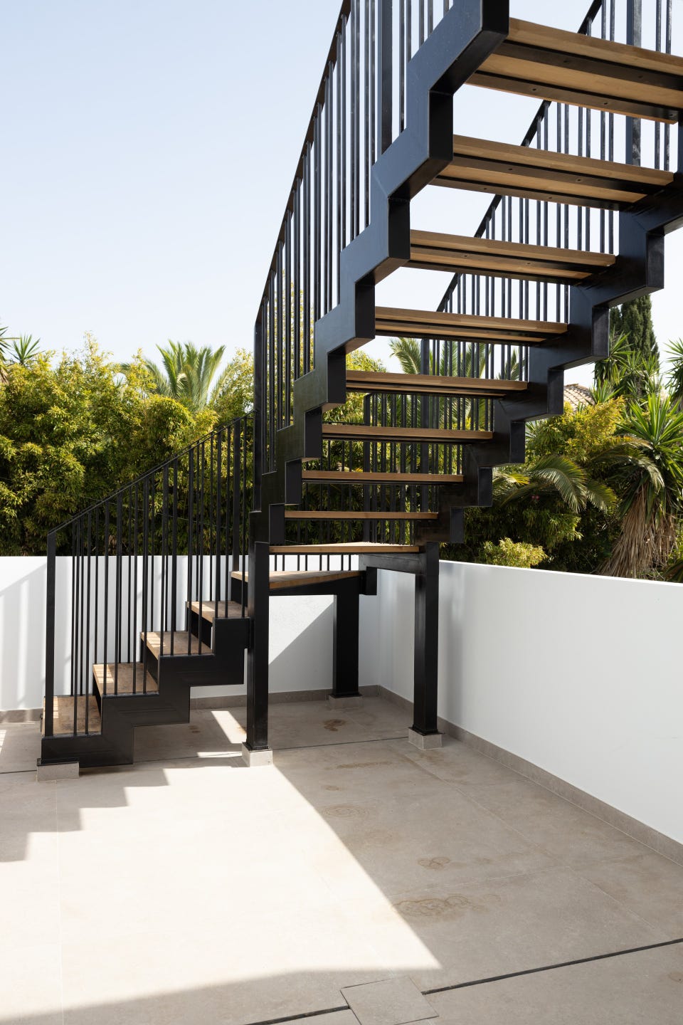 Marbella - Eksklusiv luksusvilla i Marbesa - Moderne design, takterrasse og gangavstand til stranden – bilde 5