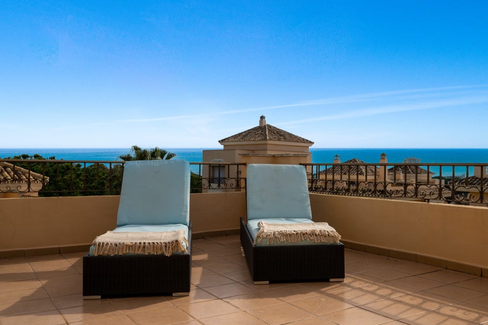 Marbella - Luksuriøs toppleilighet i Elviria - Enorme terrasser, privat heis og fantastisk havutsikt – bilde 2