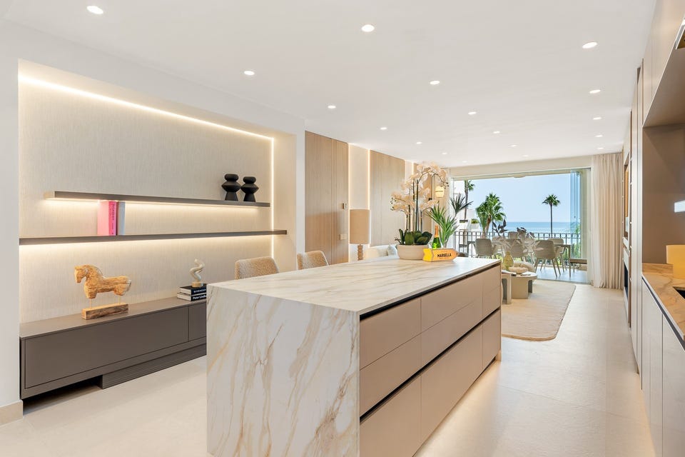 Estepona - Førstelinje strand - Totalrenovert 3-soveroms leilighet med privat jacuzzi – bilde 4